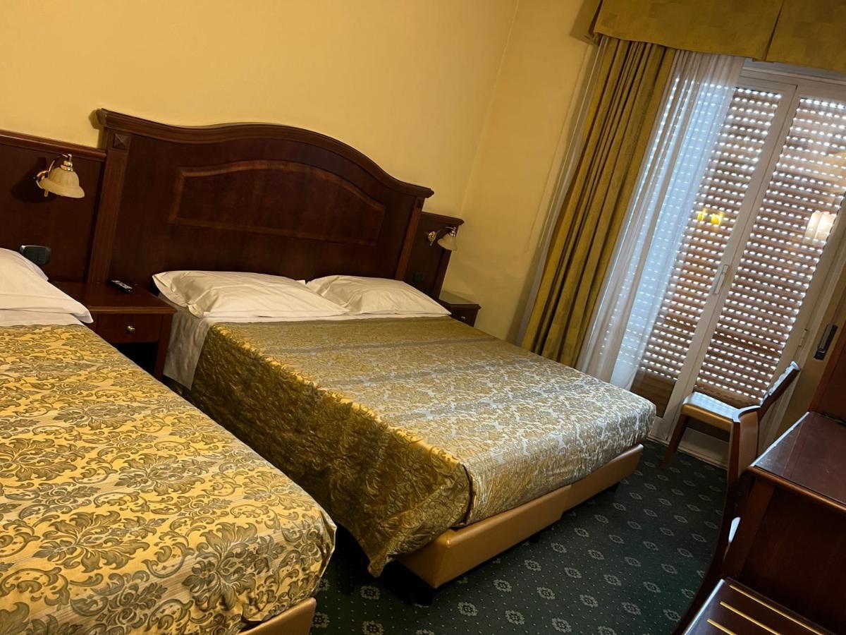 Hotel Valganna Milan Bagian luar foto