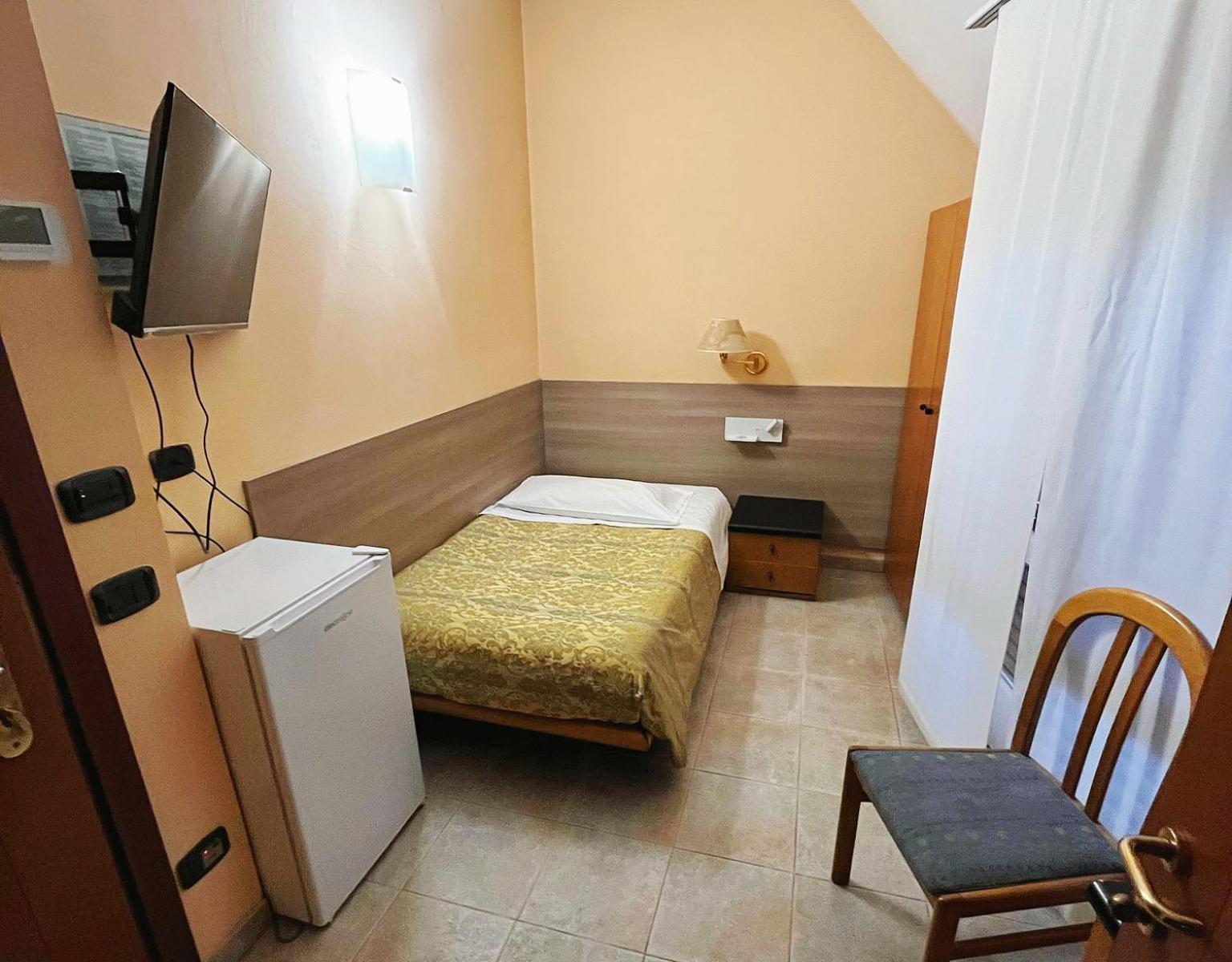 Hotel Valganna Milan Bagian luar foto